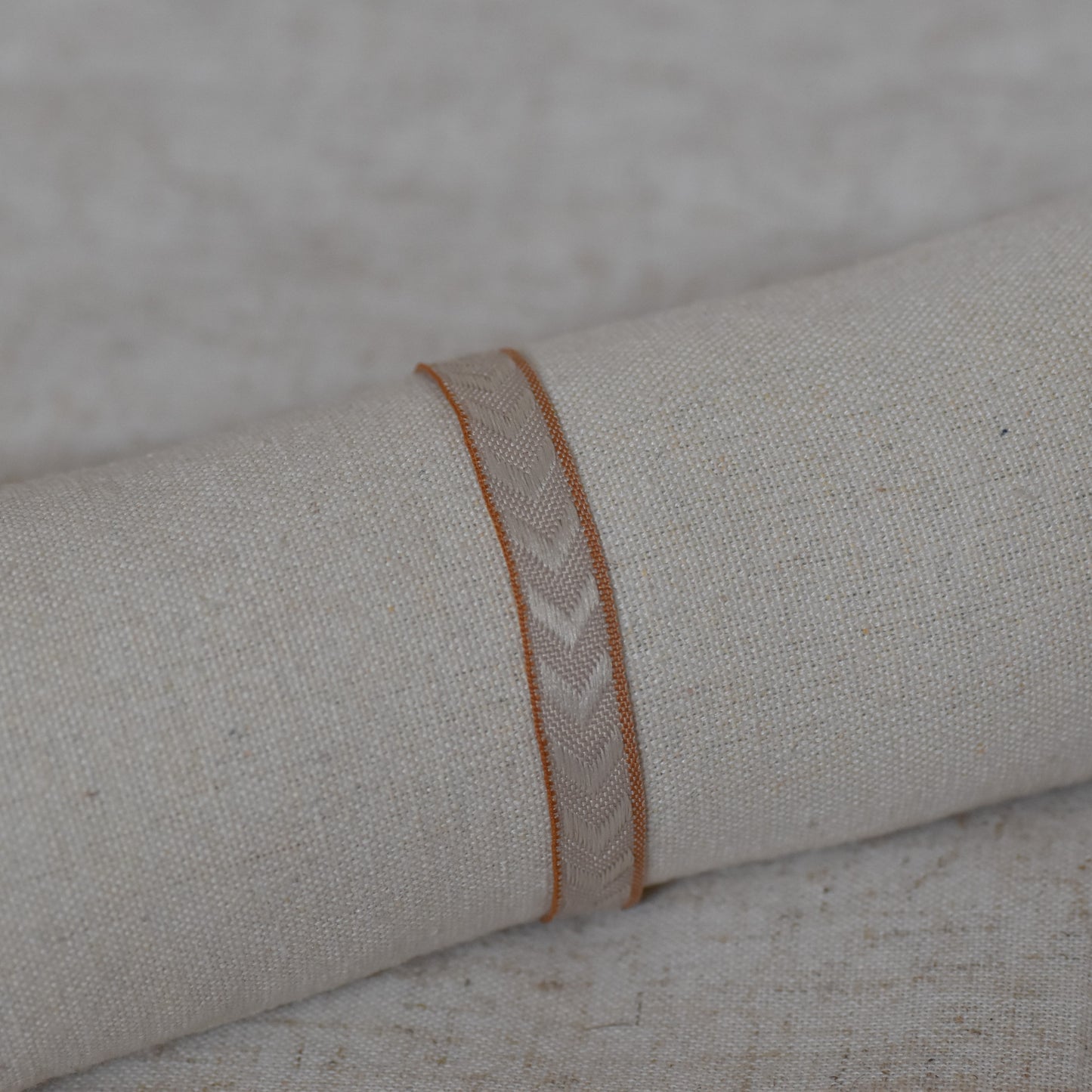 Lintarmband beige