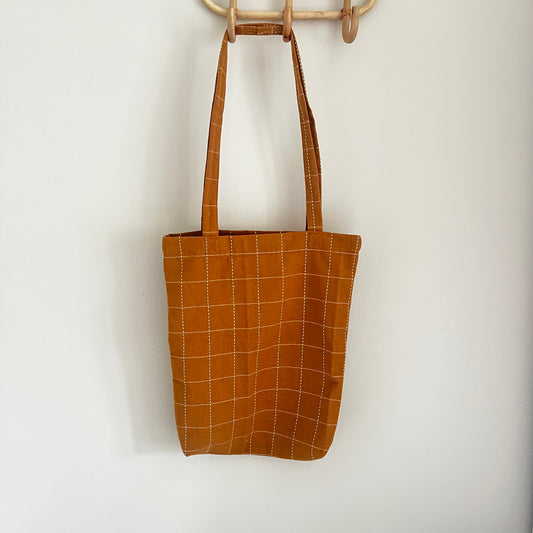 Tas Nora bruin
