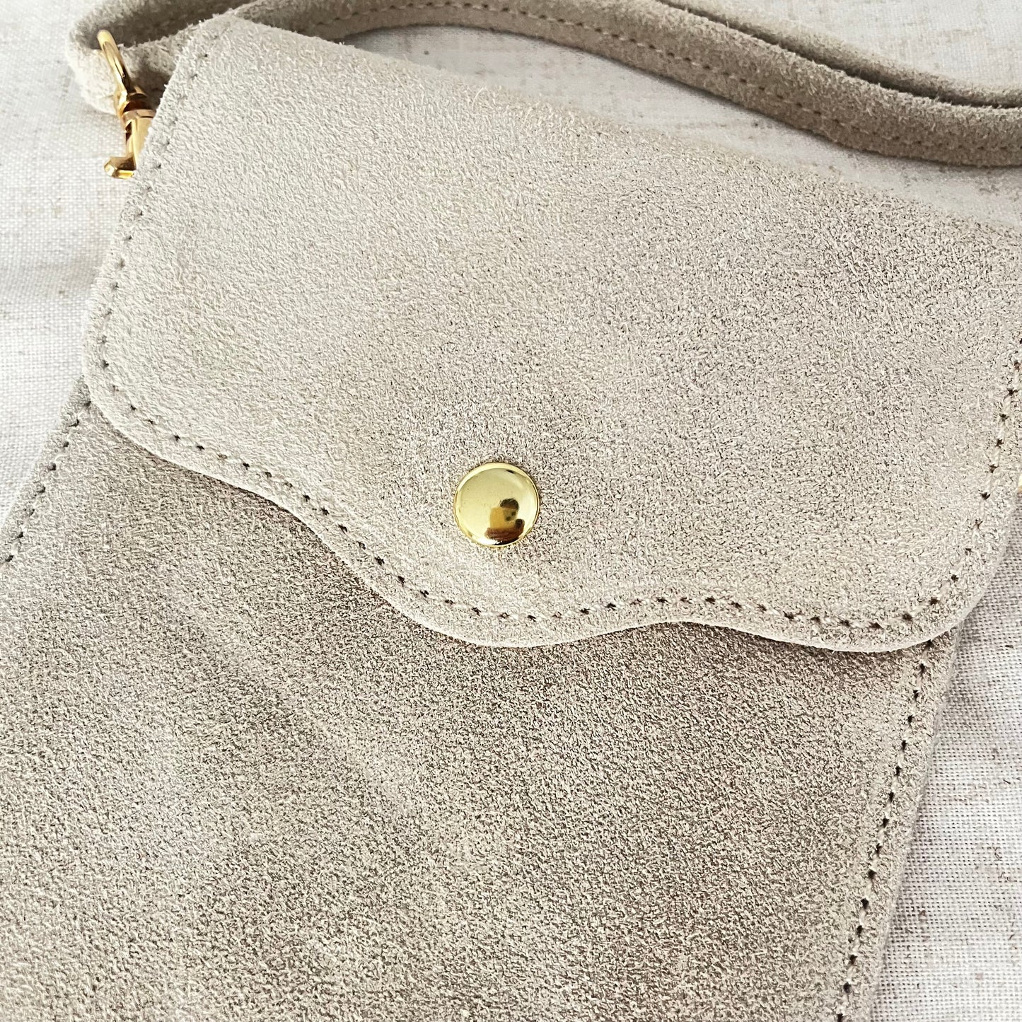 Leren telefoontas creme