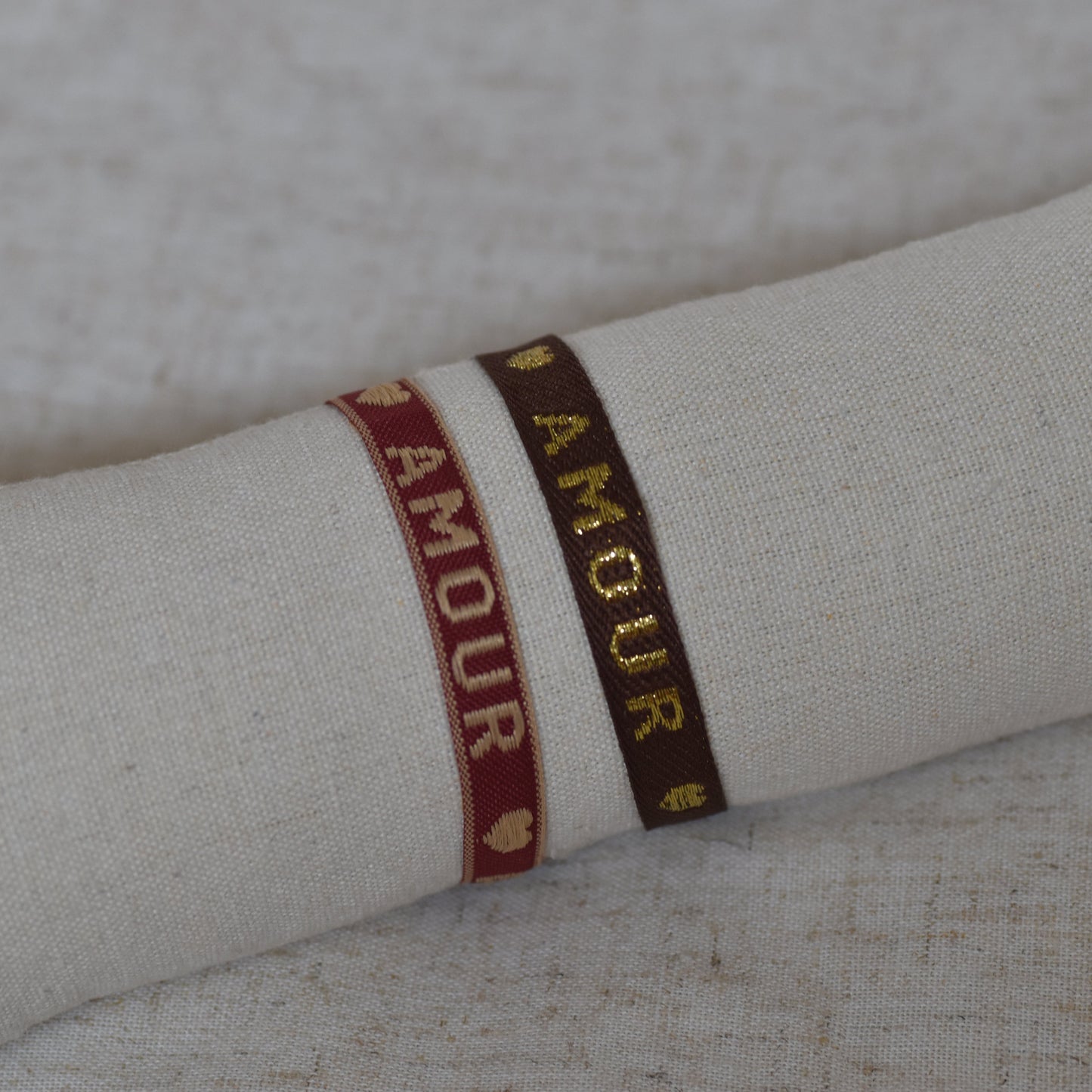 Lintarmband Amour