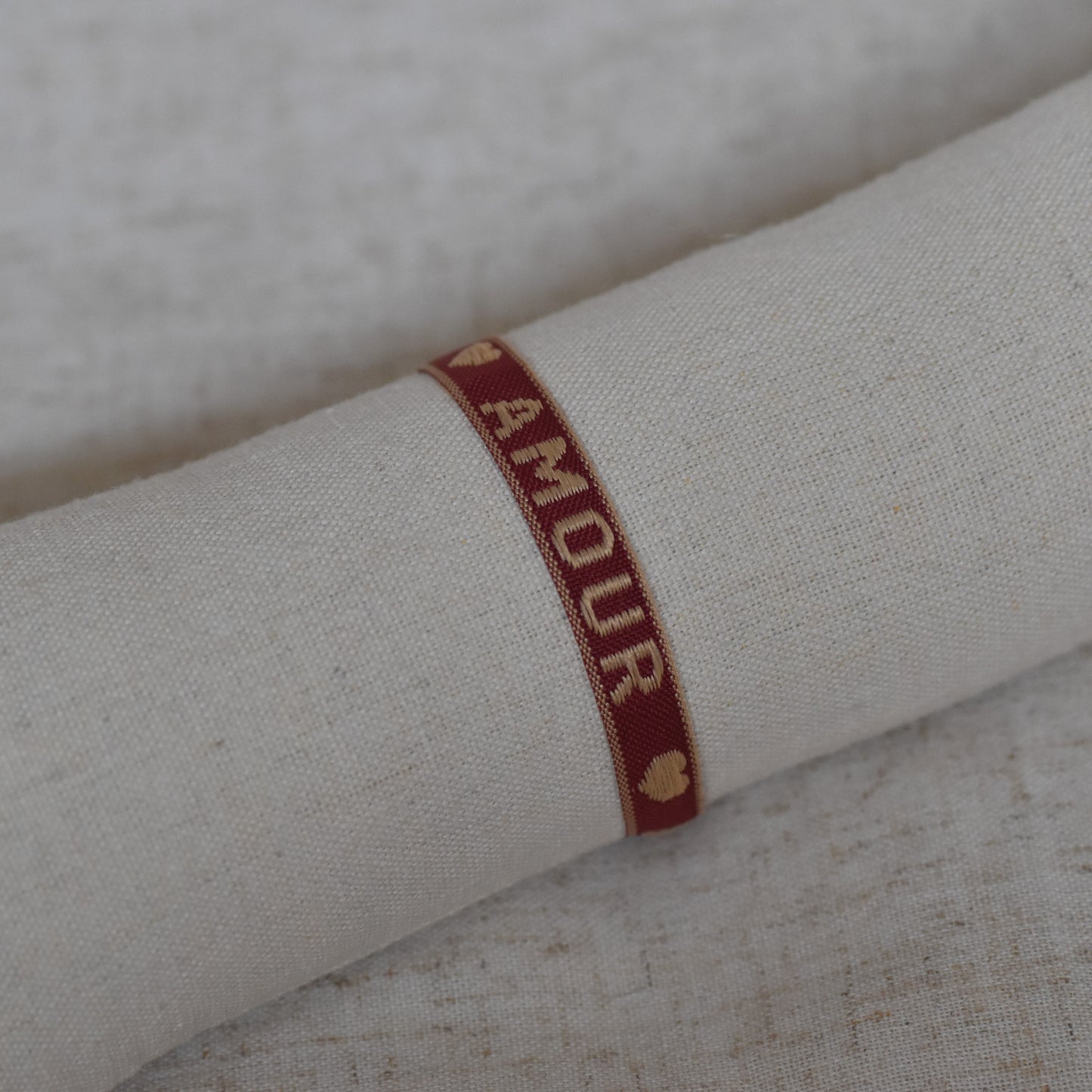 Lintarmband Amour