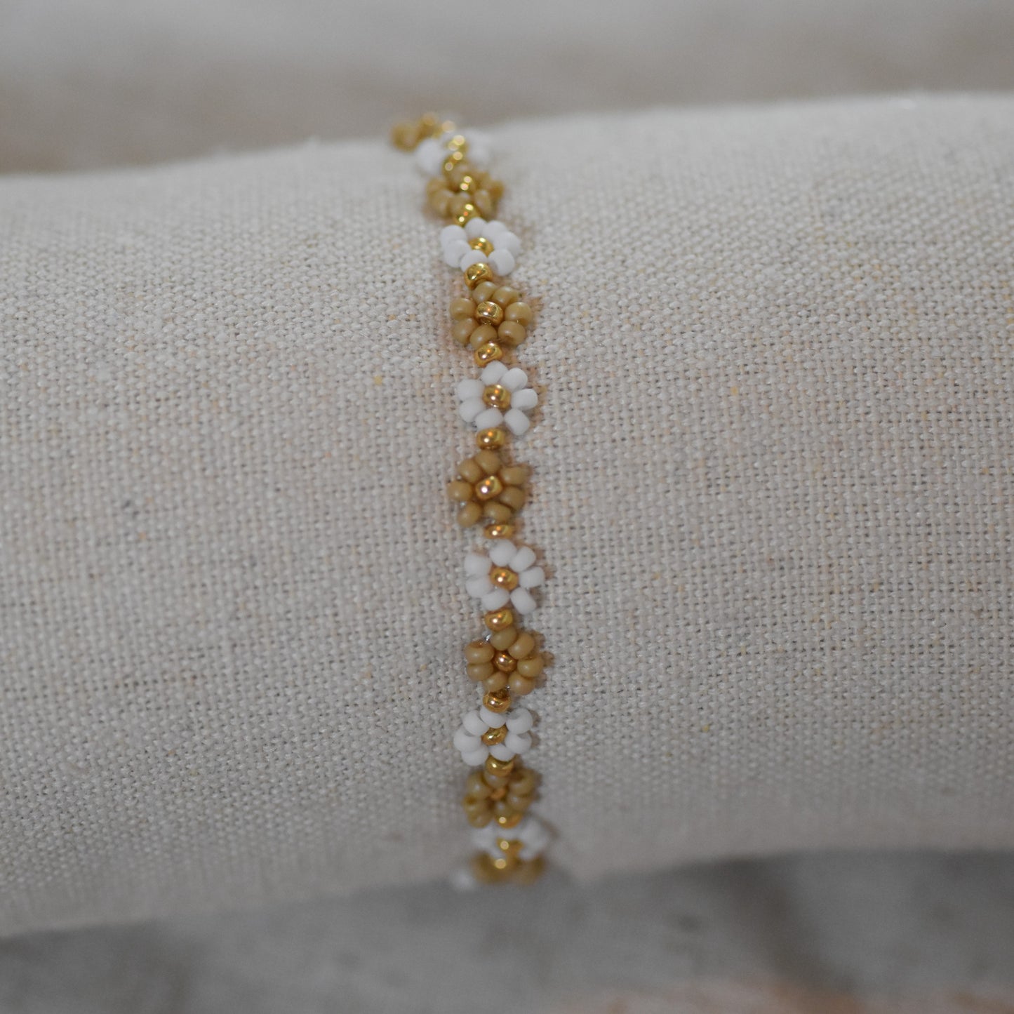 Kralenarmband Emma wit