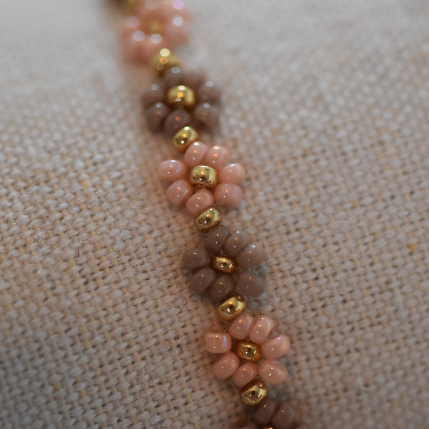 Kralenarmband Emma roze