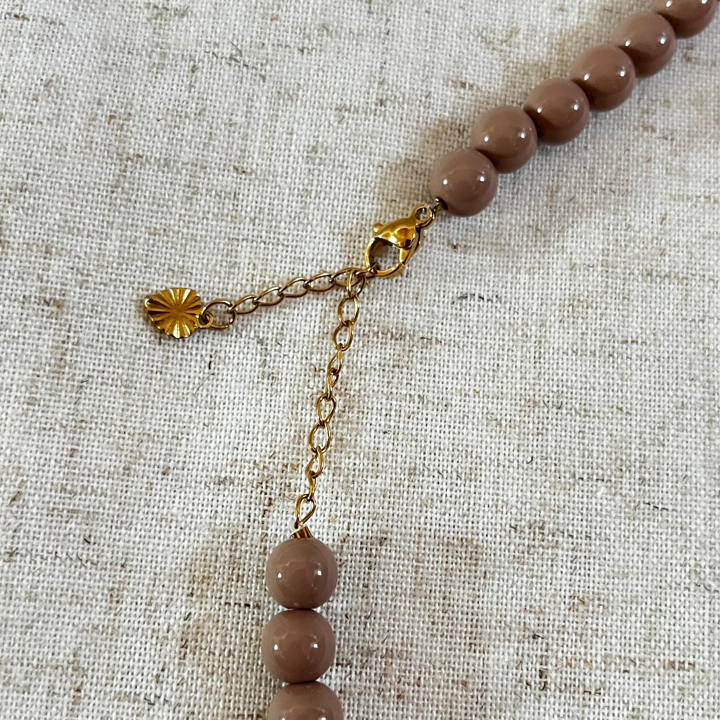 Kralenketting Rhodé taupe